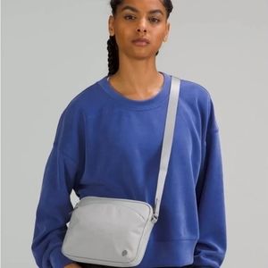 Lululemon City Adventurer Crossbody Bag 2.5L SILVERDROP light silver grey